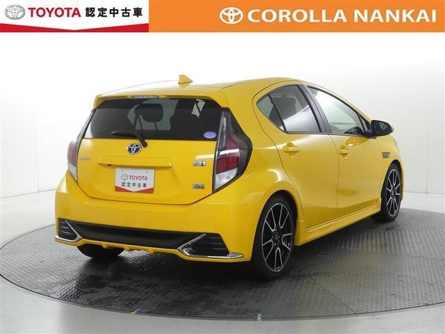 リアはシンプルでスタイリッシュなデザインです。