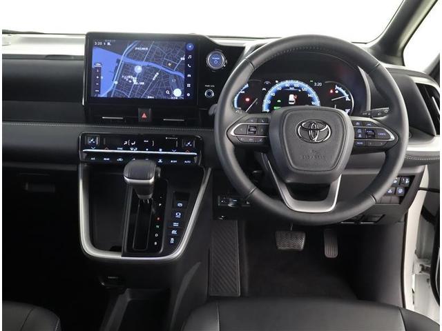 ノア ハイブリッドＳ－Ｚ　フルセグ　メモリーナビ　ＤＶＤ再生　バックカメラ　衝突被害軽減システム　ＥＴＣ　ドラレコ　両側電動スライド　ＬＥＤヘッドランプ　乗車定員７人　３列シート　ワンオーナー（4枚目）