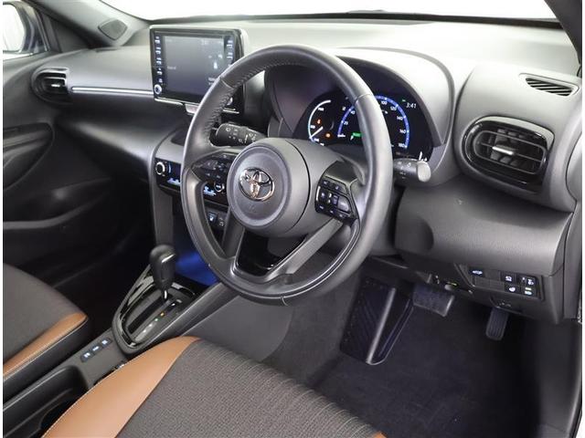 ヤリスクロス ハイブリッドＺ　アドベンチャー　バックカメラ　衝突被害軽減システム　ＥＴＣ　ドラレコ　ＬＥＤヘッドランプ　ワンオーナー（14枚目）