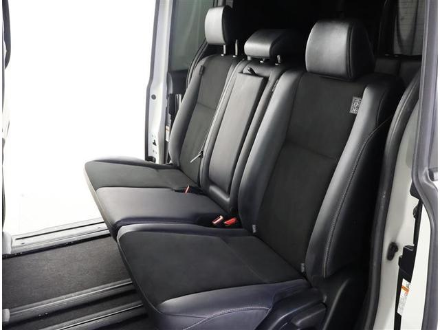 ノア Ｓｉ　ダブルバイビーＩＩＩ　フルセグ　メモリーナビ　ＤＶＤ再生　バックカメラ　衝突被害軽減システム　ＥＴＣ　両側電動スライド　ＬＥＤヘッドランプ　ウオークスルー　乗車定員８人　３列シート　ワンオーナー　フルエアロ（12枚目）