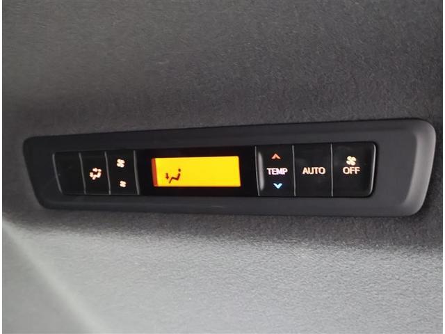 ノア Ｓｉ　ダブルバイビーＩＩＩ　フルセグ　メモリーナビ　ＤＶＤ再生　バックカメラ　衝突被害軽減システム　ＥＴＣ　両側電動スライド　ＬＥＤヘッドランプ　ウオークスルー　乗車定員８人　３列シート　ワンオーナー　フルエアロ（21枚目）