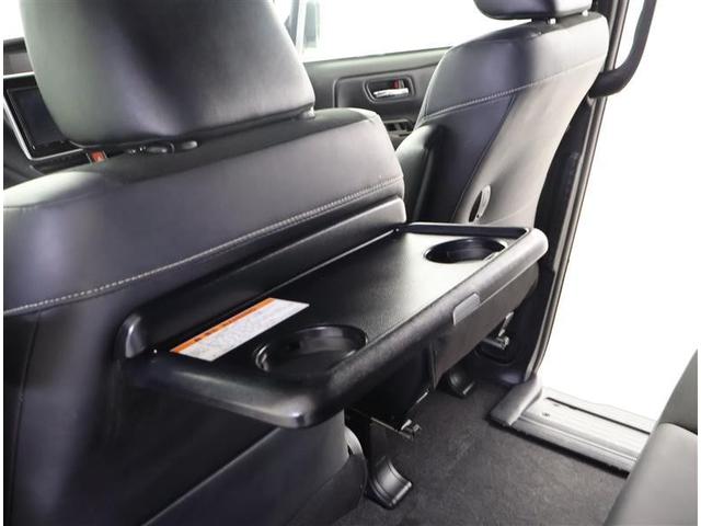 ノア Ｓｉ　ダブルバイビーＩＩＩ　フルセグ　メモリーナビ　ＤＶＤ再生　バックカメラ　衝突被害軽減システム　ＥＴＣ　両側電動スライド　ＬＥＤヘッドランプ　ウオークスルー　乗車定員８人　３列シート　ワンオーナー　フルエアロ（31枚目）