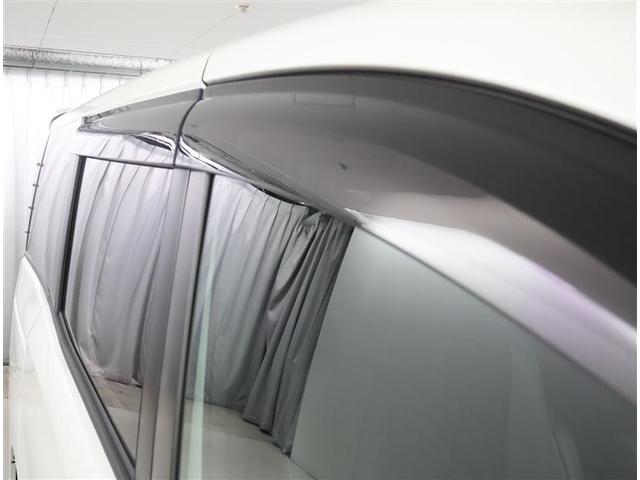 ノア Ｓｉ　ダブルバイビーＩＩＩ　フルセグ　メモリーナビ　ＤＶＤ再生　バックカメラ　衝突被害軽減システム　ＥＴＣ　両側電動スライド　ＬＥＤヘッドランプ　ウオークスルー　乗車定員８人　３列シート　ワンオーナー　フルエアロ（32枚目）