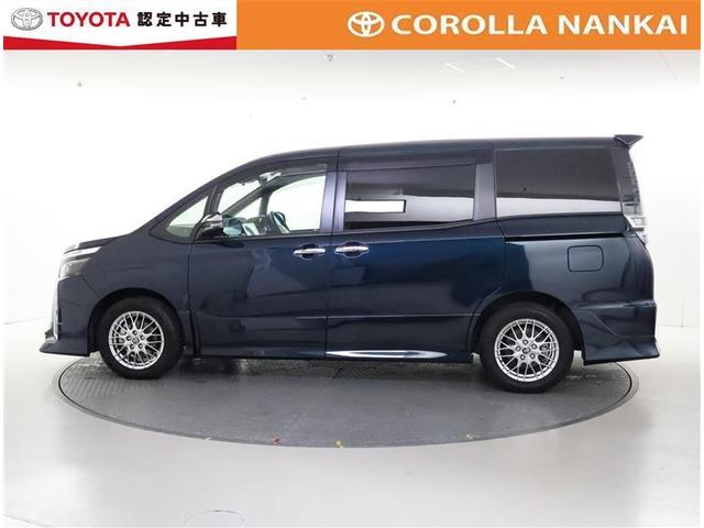 ヴォクシー ハイブリッドＺＳ　煌ＩＩＩ　フルセグ　メモリーナビ　ＤＶＤ再生　後席モニター　バックカメラ　衝突被害軽減システム　ＥＴＣ　ドラレコ　両側電動スライド　ＬＥＤヘッドランプ　乗車定員７人　３列シート　ワンオーナー　フルエアロ（2枚目）