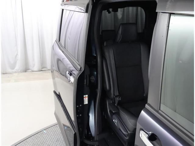 ヴォクシー ハイブリッドＺＳ　煌ＩＩＩ　フルセグ　メモリーナビ　ＤＶＤ再生　後席モニター　バックカメラ　衝突被害軽減システム　ＥＴＣ　ドラレコ　両側電動スライド　ＬＥＤヘッドランプ　乗車定員７人　３列シート　ワンオーナー　フルエアロ（12枚目）