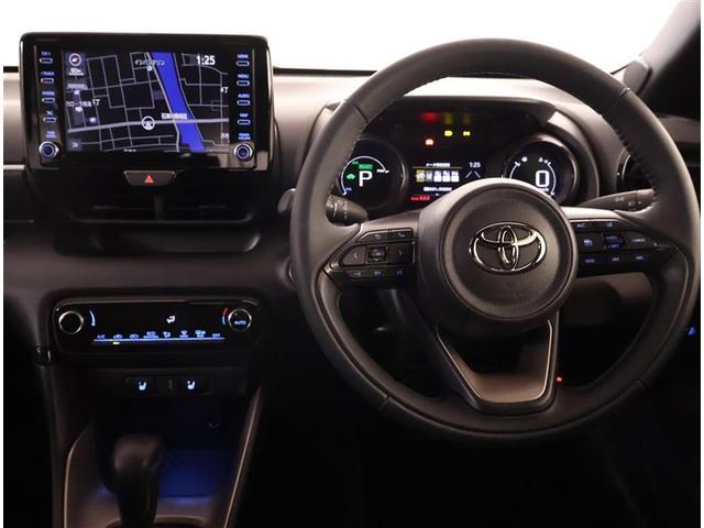 ヤリス ハイブリッドＺ　メモリーナビ　バックカメラ　衝突被害軽減システム　ＥＴＣ　ＬＥＤヘッドランプ　ワンオーナー（4枚目）