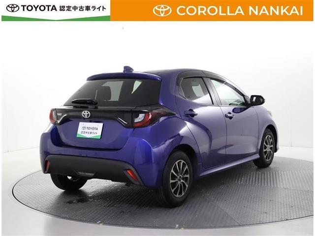 ヤリス Ｘ　ＤＶＤ再生　バックカメラ　衝突被害軽減システム　ワンオーナー（3枚目）