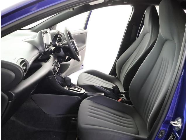 ヤリス Ｘ　ＤＶＤ再生　バックカメラ　衝突被害軽減システム　ワンオーナー（11枚目）