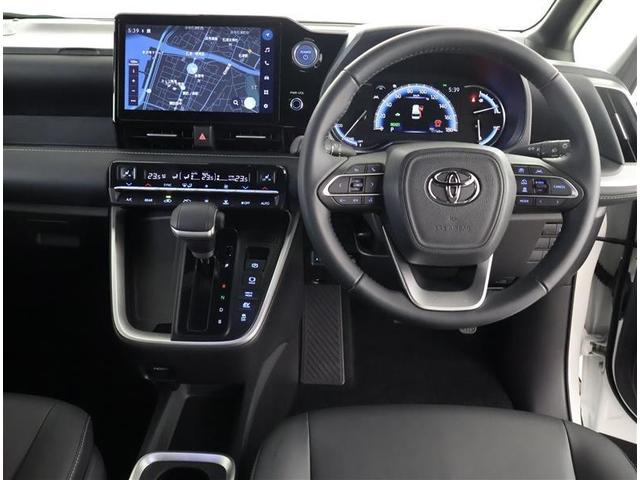 ノア ハイブリッドＳ－Ｚ　フルセグ　メモリーナビ　ＤＶＤ再生　後席モニター　バックカメラ　衝突被害軽減システム　ＥＴＣ　両側電動スライド　ＬＥＤヘッドランプ　乗車定員７人　３列シート　ワンオーナー（4枚目）