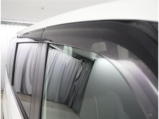 ノア ハイブリッドＳ－Ｚ　フルセグ　メモリーナビ　ＤＶＤ再生　後席モニター　バックカメラ　衝突被害軽減システム　ＥＴＣ　両側電動スライド　ＬＥＤヘッドランプ　乗車定員７人　３列シート　ワンオーナー（30枚目）