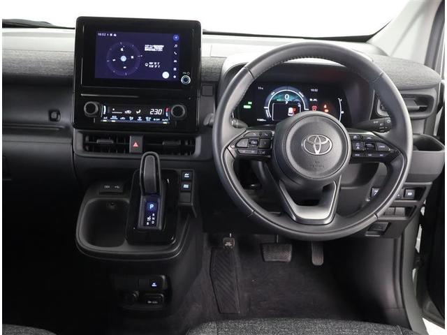 シエンタ ハイブリッドＺ　フルセグ　バックカメラ　衝突被害軽減システム　ＥＴＣ　ドラレコ　両側電動スライド　ＬＥＤヘッドランプ　乗車定員７人　３列シート　ワンオーナー（4枚目）