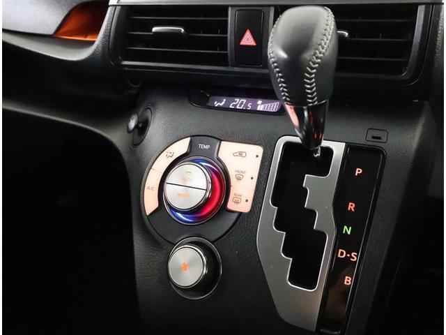 �e���݂₷���V�t�g�ł��B�@�⓹��M���̑������{�ł͑��삪�ȒP�ł����ł��B�@�V�t�g�`�F���W���₷�����ɔz�u����Ă���̂ő��삵�Ղ��ł���B