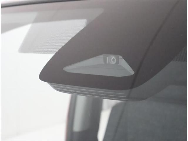 �T�|�J�[�r�Ƃ́A�Փ˔�Q�y���u���[�L�ɉ����āA����҂ɑ����ƌ����Ă��铥�݊ԈႢ���̖h�~���T�|�[�g����@�\�ł��B�ڂ����͔̔��X�X�^�b�t�܂ł������˂��������B