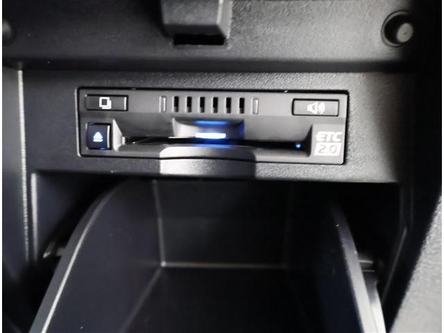 アルファード ２．５Ｓ　タイプゴールド　サンルーフ　メモリーナビ　ＤＶＤ再生　バックカメラ　衝突被害軽減システム　ＥＴＣ　ドラレコ　両側電動スライド　ＬＥＤヘッドランプ　乗車定員７人　３列シート　ワンオーナー（29枚目）