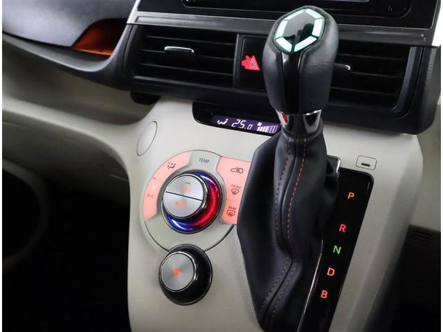 シエンタ ハイブリッドＧ　フルセグ　メモリーナビ　ＤＶＤ再生　バックカメラ　衝突被害軽減システム　ＥＴＣ　ドラレコ　両側電動スライド　ＬＥＤヘッドランプ　乗車定員７人　３列シート　ワンオーナー（21枚目）