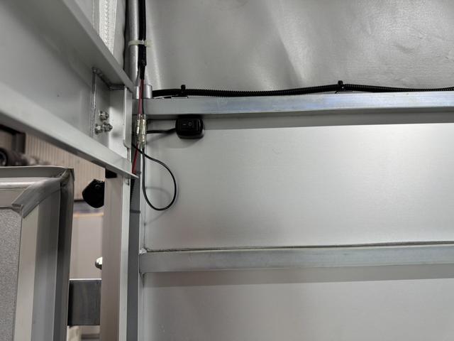 ＬＥＤ作業灯、ＯＮ・ＯＦＦスイッチ付き！