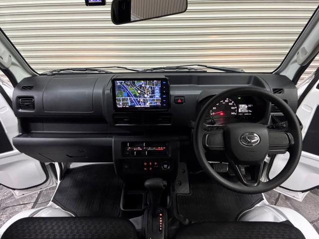 フルセグ・８インチナビ付き！