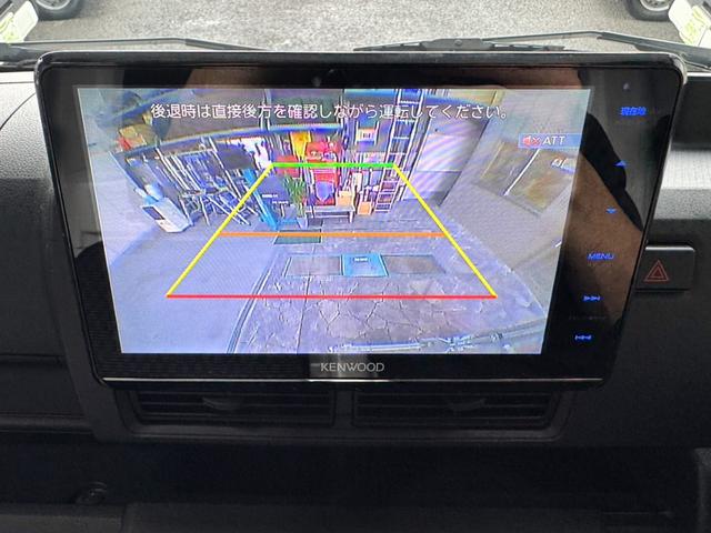 バックカメラ付き！後方確認は目視でもお願い致しますね♪