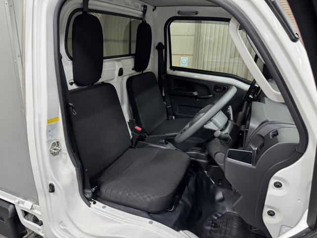 欲しいものが全て付いてる幌車が限定で入庫しました。ほんとに早い者勝ちです！！