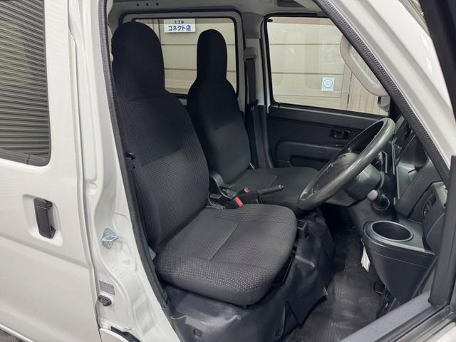 内外装手入れ済み！是非現車見にご来店下さいませ♪