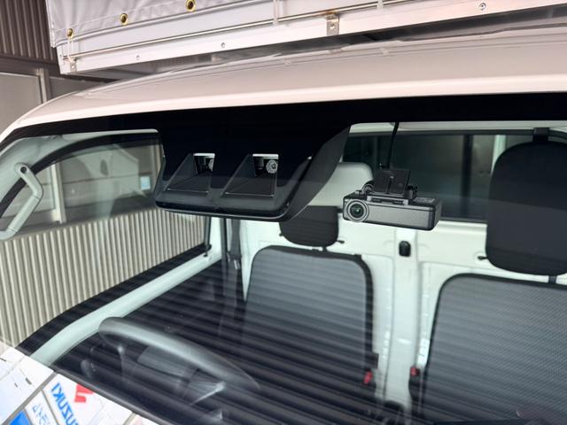 ハイゼットトラック スタンダード CVT・スマアシ・スマートキー・プッシュスタート・パワーウィンドウ・電動格納ミラー・ドラレコ・アルミパネル宅配仕様・幌付き・鍵付きハンドル・観音扉・カマチ脱着可能・アイドリングストップ・幌高2500(7枚目)