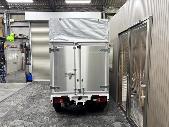 ハイゼットトラック スタンダード CVT・スマアシ・スマートキー・プッシュスタート・パワーウィンドウ・電動格納ミラー・ドラレコ・アルミパネル宅配仕様・幌付き・鍵付きハンドル・観音扉・カマチ脱着可能・アイドリングストップ・幌高2500(8枚目)