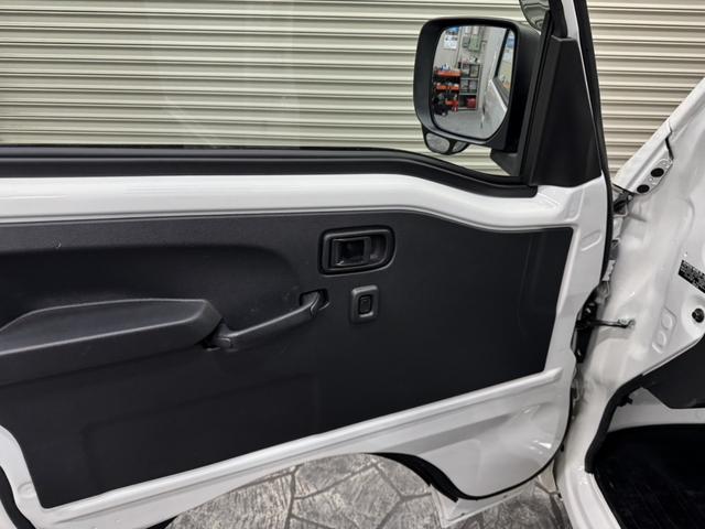 ハイゼットトラック スタンダード CVT・スマアシ・スマートキー・プッシュスタート・パワーウィンドウ・電動格納ミラー・ドラレコ・アルミパネル宅配仕様・幌付き・鍵付きハンドル・観音扉・カマチ脱着可能・アイドリングストップ・幌高2500(40枚目)