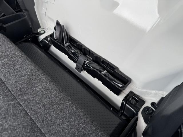 ハイゼットトラック スタンダード CVT・スマアシ・スマートキー・プッシュスタート・パワーウィンドウ・電動格納ミラー・ドラレコ・アルミパネル宅配仕様・幌付き・鍵付きハンドル・観音扉・カマチ脱着可能・アイドリングストップ・幌高2500(47枚目)