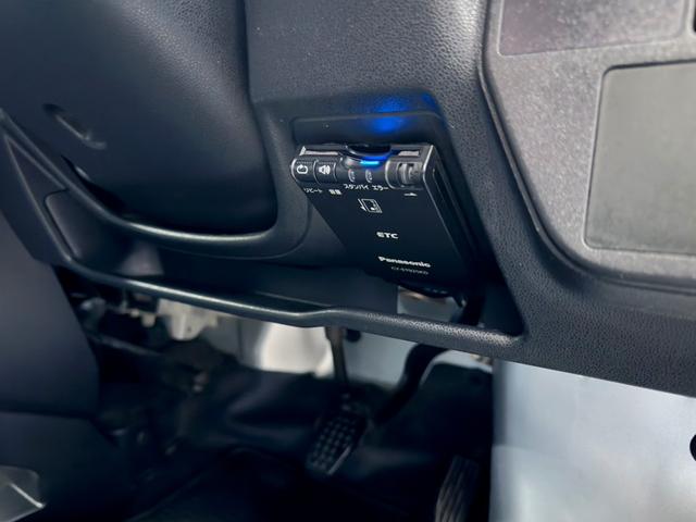 ハイゼットカーゴ ＤＸ　４ＡＴ・キーレス・パワーウィンドウ・エアバック・ワンセグ・ナビ・ＥＴＣ・両側スライドドア・アイドリングストップ（29枚目）