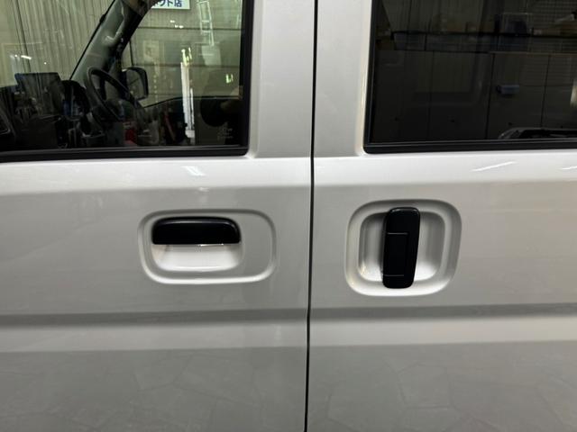 エブリイ PC 4AT・キーレス・パワーウィンドウ・電動格納ミラー・フルセグ・8インチナビ・バックカメラ・ETC・ドラレコ・衝突被害軽減ブレーキ・リアセンサー・車線逸脱警報装置付き(22枚目)
