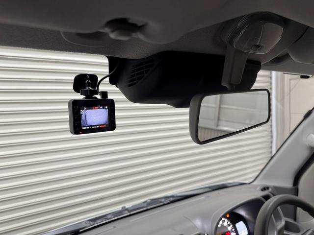 エブリイ PC 4AT・キーレス・パワーウィンドウ・電動格納ミラー・フルセグ・8インチナビ・バックカメラ・ETC・ドラレコ・衝突被害軽減ブレーキ・リアセンサー・車線逸脱警報装置付き(28枚目)