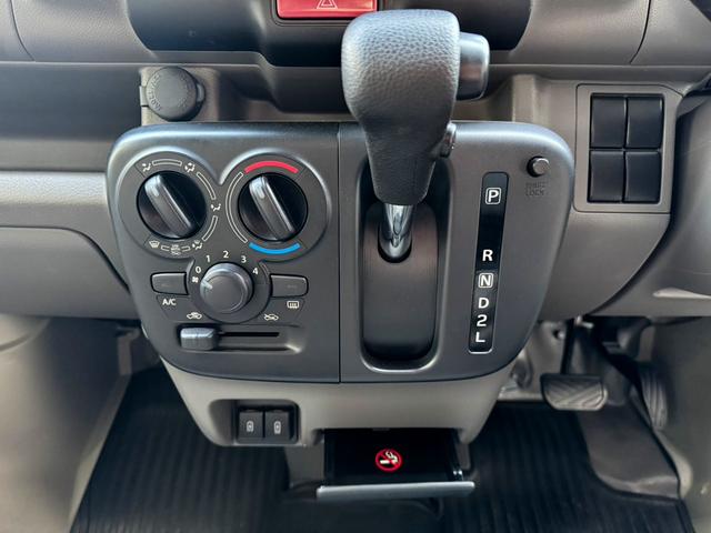 エブリイ PC 4AT・キーレス・パワーウィンドウ・電動格納ミラー・フルセグ・8インチナビ・バックカメラ・ETC・ドラレコ・衝突被害軽減ブレーキ・リアセンサー・車線逸脱警報装置付き(32枚目)