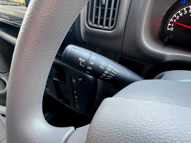 エブリイ PC 4AT・キーレス・パワーウィンドウ・電動格納ミラー・フルセグ・8インチナビ・バックカメラ・ETC・ドラレコ・衝突被害軽減ブレーキ・リアセンサー・車線逸脱警報装置付き(38枚目)