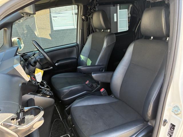 ノア ハイブリッドＳｉ　ダブルバイビー　カロッツェリア　１０インチナビ　１３インチフリップダウンモニター　ＥＴＣ　両側パワースライドドア　Ｂｌｕｅｔｏｏｔｈオーディオ　レーダー探知機　コーナーセンサー　ドライブレコーダー　シートヒーター（15枚目）