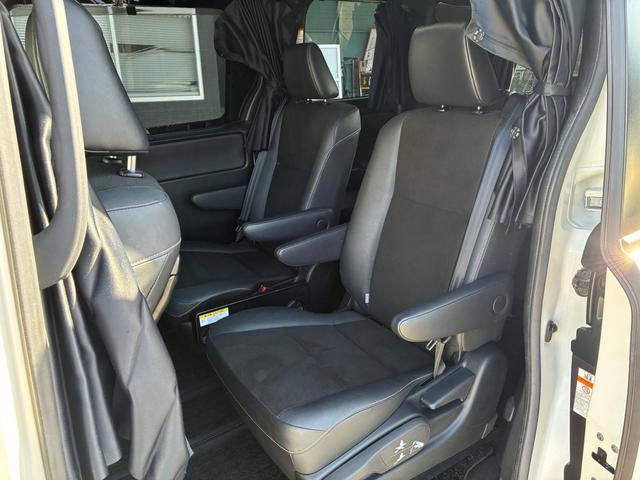 ノア ハイブリッドＳｉ　ダブルバイビー　カロッツェリア　１０インチナビ　１３インチフリップダウンモニター　ＥＴＣ　両側パワースライドドア　Ｂｌｕｅｔｏｏｔｈオーディオ　レーダー探知機　コーナーセンサー　ドライブレコーダー　シートヒーター（16枚目）