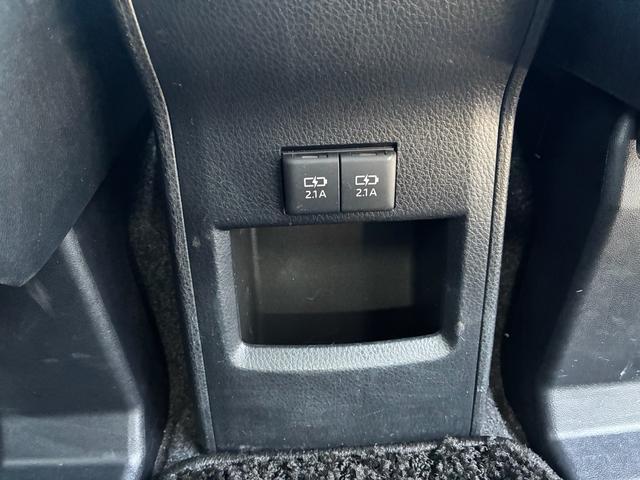 ノア ハイブリッドＳｉ　ダブルバイビー　カロッツェリア　１０インチナビ　１３インチフリップダウンモニター　ＥＴＣ　両側パワースライドドア　Ｂｌｕｅｔｏｏｔｈオーディオ　レーダー探知機　コーナーセンサー　ドライブレコーダー　シートヒーター（23枚目）