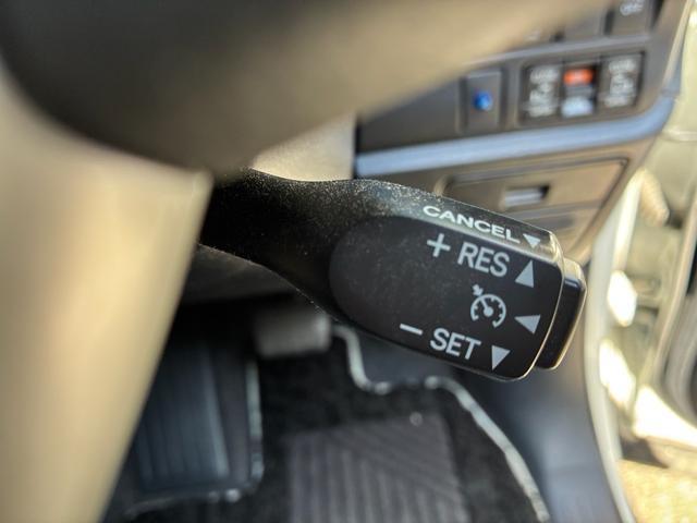 ノア ハイブリッドＳｉ　ダブルバイビー　カロッツェリア　１０インチナビ　１３インチフリップダウンモニター　ＥＴＣ　両側パワースライドドア　Ｂｌｕｅｔｏｏｔｈオーディオ　レーダー探知機　コーナーセンサー　ドライブレコーダー　シートヒーター（42枚目）