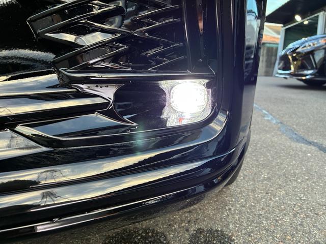 ＲＸ ＲＸ４５０ｈ　バージョンＬ　現行仕様３眼ＬＥＤヘッドライト＆テールランプ　シーケンシャルウインカー　黒革シート　サンルーフ　Ｂｌｕｅｔｏｏｔｈオーディオ　バック＆サイドカメラ　シートヒーター＆ベンチレーション（11枚目）