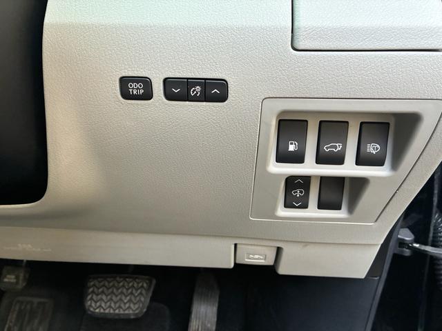 ＲＸ ＲＸ４５０ｈ　バージョンＬ　現行仕様３眼ＬＥＤヘッドライト＆テールランプ　シーケンシャルウインカー　黒革シート　サンルーフ　Ｂｌｕｅｔｏｏｔｈオーディオ　バック＆サイドカメラ　シートヒーター＆ベンチレーション（29枚目）