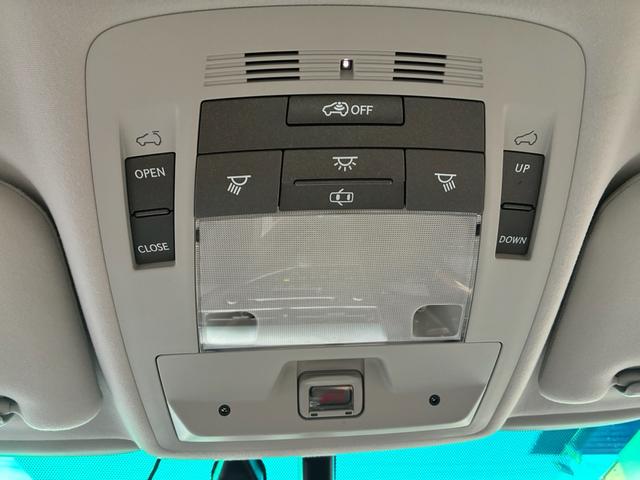 ＲＸ ＲＸ４５０ｈ　バージョンＬ　現行仕様３眼ＬＥＤヘッドライト＆テールランプ　シーケンシャルウインカー　黒革シート　サンルーフ　Ｂｌｕｅｔｏｏｔｈオーディオ　バック＆サイドカメラ　シートヒーター＆ベンチレーション（36枚目）