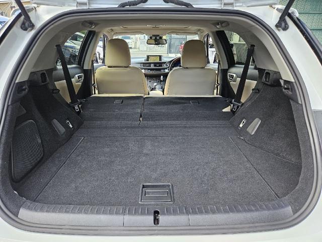 ＣＴ ＣＴ２００ｈ　バージョンＬ　３眼ＬＥＤヘッドライト　電動サンルーフ　シーケンシャルウインカー　パワーシート　シートヒーター　クルーズコントロール　ＥＴＣ　サンルーフ　Ｂｌｕｅｔｏｏｔｈ　バックカメラ　革シート　クリアランスソナー（44枚目）