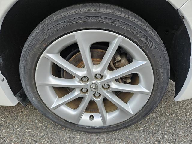 ＣＴ ＣＴ２００ｈ　バージョンＬ　３眼ＬＥＤヘッドライト　電動サンルーフ　シーケンシャルウインカー　パワーシート　シートヒーター　クルーズコントロール　ＥＴＣ　サンルーフ　Ｂｌｕｅｔｏｏｔｈ　バックカメラ　革シート　クリアランスソナー（50枚目）