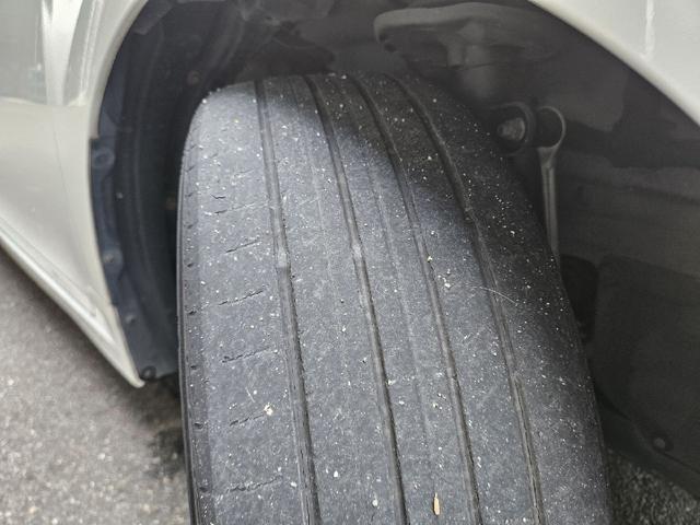 ＣＴ ＣＴ２００ｈ　バージョンＬ　３眼ＬＥＤヘッドライト　電動サンルーフ　シーケンシャルウインカー　パワーシート　シートヒーター　クルーズコントロール　ＥＴＣ　サンルーフ　Ｂｌｕｅｔｏｏｔｈ　バックカメラ　革シート　クリアランスソナー（52枚目）