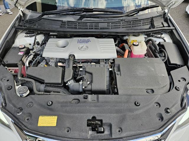 ＣＴ ＣＴ２００ｈ　バージョンＬ　３眼ＬＥＤヘッドライト　電動サンルーフ　シーケンシャルウインカー　パワーシート　シートヒーター　クルーズコントロール　ＥＴＣ　サンルーフ　Ｂｌｕｅｔｏｏｔｈ　バックカメラ　革シート　クリアランスソナー（56枚目）