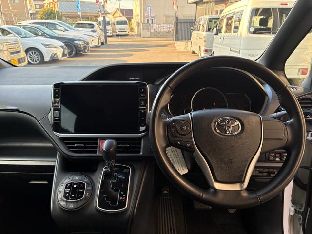 ヴォクシー ZS アルパイン11インチナビ ドライブレコーダー 16インチアルミホイール 両側電動パワースライドドア Bluetooth ミラー型GPSレーダー探知機 バックカメラ コーナーセンサーETC(18枚目)