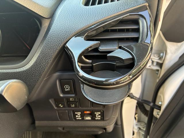 ヴォクシー ZS アルパイン11インチナビ ドライブレコーダー 16インチアルミホイール 両側電動パワースライドドア Bluetooth ミラー型GPSレーダー探知機 バックカメラ コーナーセンサーETC(21枚目)