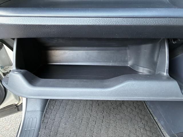 ヴォクシー ZS アルパイン11インチナビ ドライブレコーダー 16インチアルミホイール 両側電動パワースライドドア Bluetooth ミラー型GPSレーダー探知機 バックカメラ コーナーセンサーETC(43枚目)