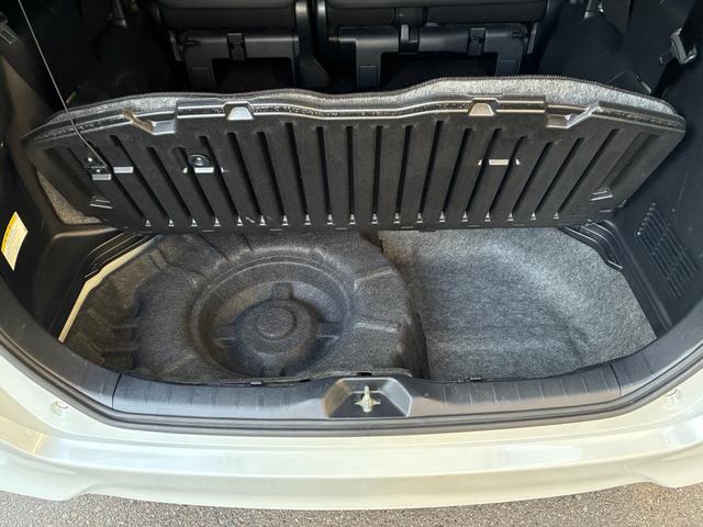 ヴォクシー ZS アルパイン11インチナビ ドライブレコーダー 16インチアルミホイール 両側電動パワースライドドア Bluetooth ミラー型GPSレーダー探知機 バックカメラ コーナーセンサーETC(58枚目)