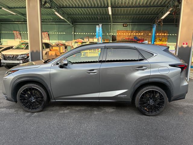 NX NX300h Iパッケージ レザーシートヒーター&クーラー パノラマルーフ 3眼LEDヘッドライト パワーバックドア RAYS20AW(2枚目)