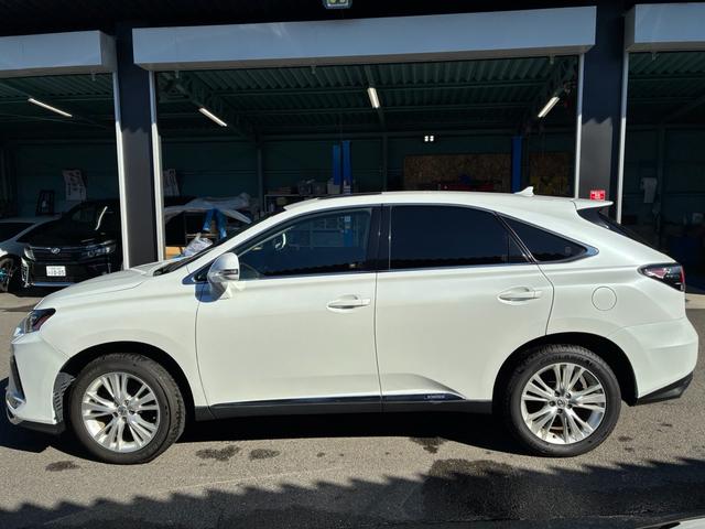 RX RX450h バージョンL 3眼LEDヘッドライト シーケンシャルウインカー Bluetoothオーディオ クルーズコントロール バックカメラ ETC パワーバックドア パワーバックドア サンルーフ 革シート(2枚目)